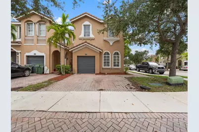1442 SE 26th Ave, Homestead, FL 33035 - Photo 1