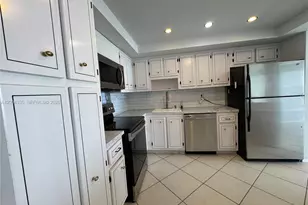 18041 Biscayne Blvd, Aventura, FL 33160 - Photo 1