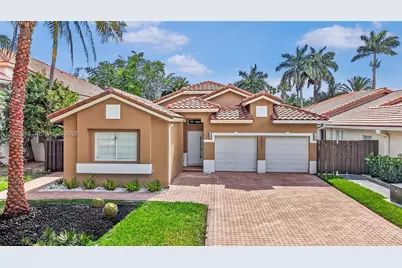 5861 NW 109th Ct, Doral, FL 33178 - Photo 1