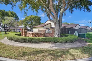 15292 SW 46th Ln Dr, Miami, FL 33185 - Photo 1