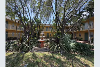 4061 N Dixie Hwy #9, Oakland Park, FL 33334 - Photo 1
