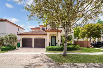 15294 SW 173rd St, Miami, FL 33187 - Photo 1
