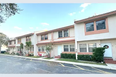 9120 NW 40th St #18, Coral Springs, FL 33065 - Photo 1