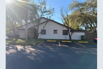 9601 NW 16th Street, Pembroke Pines, FL 33024 - Photo 1