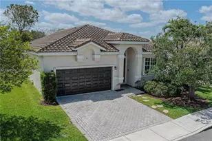 16284 NW 24th St, Pembroke Pines, FL 33028 - Photo 1