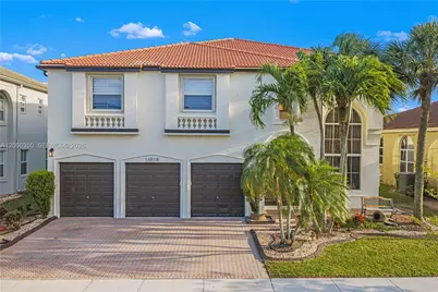 16818 SW 16th St, Pembroke Pines, FL 33027 - Photo 1