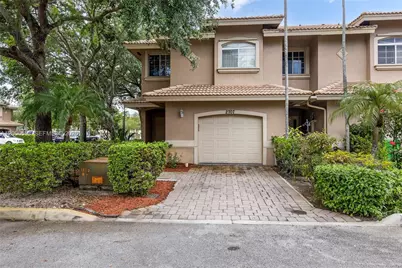 2707 NW 80th Ave, Sunrise, FL 33322 - Photo 1