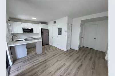1971 NW 2nd Ct #4, Miami, FL 33136 - Photo 1