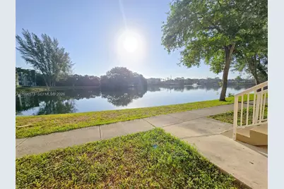 3690 N 56th Ave #912, Hollywood, FL 33021 - Photo 1