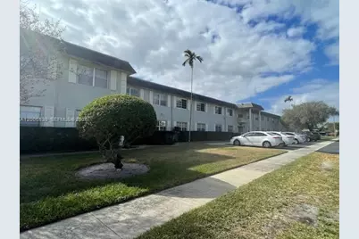 1560 McKinley St #101W, Hollywood, FL 33020 - Photo 1