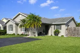 24923 SW 127th Pl, Homestead, FL 33032 - Photo 1