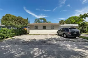 923 N 17th Ave, Hollywood, FL 33020 - Photo 1
