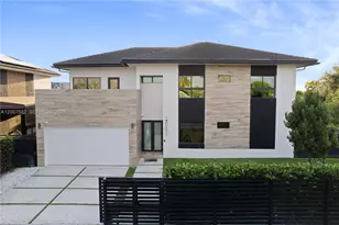 17900 SW 149th Ave, Miami, FL 33187 - Photo 1