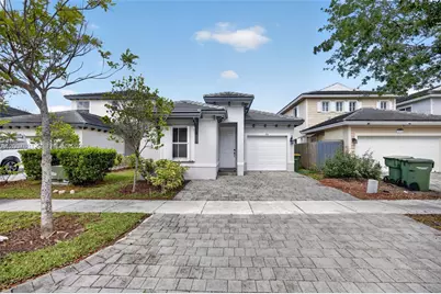236 SE 32nd Ave, Homestead, FL 33033 - Photo 1