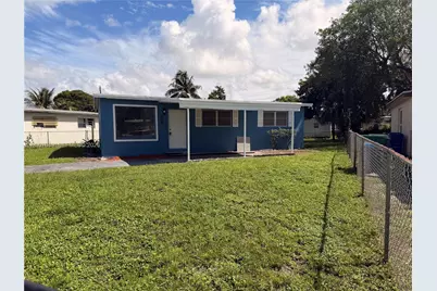 318 NW 30th Ter, Fort Lauderdale, FL 33311 - Photo 1