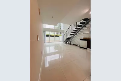 41 SE 5th St #703, Miami, FL 33131 - Photo 1