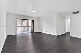 13715 Kendale Lakes Cir, Miami, FL 33183 - Photo 1