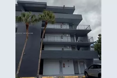 310 Fontainebleau Blvd #406, Miami, FL 33172 - Photo 1