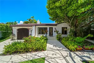 739 Lakeview Dr, Miami Beach, FL 33140 - Photo 1
