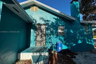 1121 NW 40th St, Miami, FL 33127 - Photo 1
