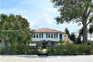 218 S M St, Lake Worth, FL 33460 - Photo 1