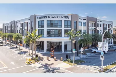 1 Curtiss Pkwy #219, Miami Springs, FL 33166 - Photo 1