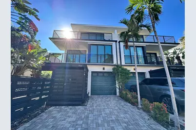 722 NE 15th Ave #2, Fort Lauderdale, FL 33304 - Photo 1