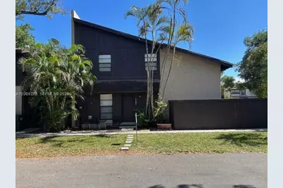 1761 Bayberry Dr, Pembroke Pines, FL 33024 - Photo 1
