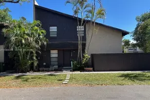 1761 Bayberry Dr, Pembroke Pines, FL 33024 - Photo 1