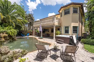 2604 NE 1st St, Homestead, FL 33033 - Photo 1