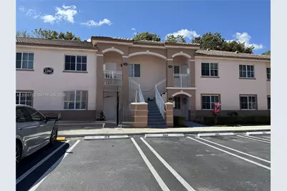 1260 SE 28th Ct #104, Homestead, FL 33035 - Photo 1