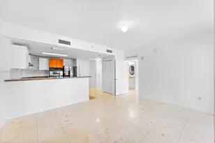 170 SE 14th St, Miami, FL 33131 - Photo 1