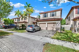 560 SE 33rd Terrace, Homestead, FL 33033 - Photo 1
