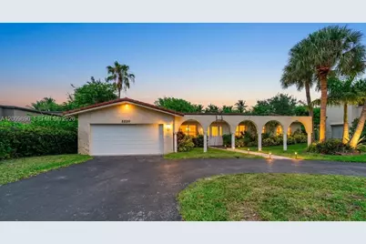 620 Lake Dasha Cir, Plantation, FL 33324 - Photo 1