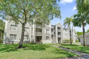 631 SW 111th Ln, Pembroke Pines, FL 33025 - Photo 1