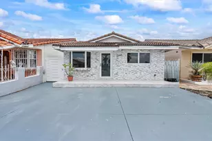 11465 NW 88th Ct, Hialeah Gardens, FL 33018 - Photo 1