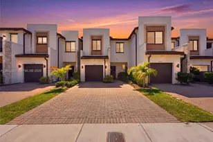 20572 NE 5th Pl, Miami, FL 33179 - Photo 1