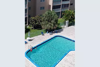 319 NE 14th Ave #604, Hallandale Beach, FL 33009 - Photo 1