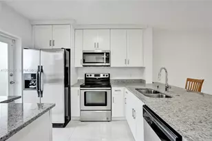 5950 Del Lago Cir, Sunrise, FL 33313 - Photo 1