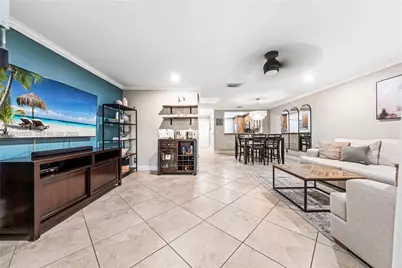 1140 NW 99th Ave #70, Pembroke Pines, FL 33024 - Photo 1