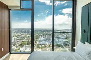 20 NE 11th St, Miami, FL 33132 - Photo 1