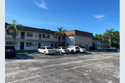 2878 Donnelly Dr #205, Lake Worth, FL 33462 - Photo 1