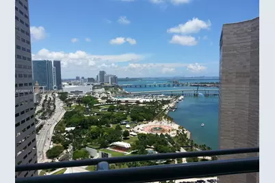325 S Biscayne Blvd #3120, Miami, FL 33131 - Photo 1