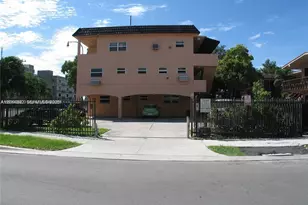 1590 NE 125th Terrace, North Miami, FL 33161 - Photo 1