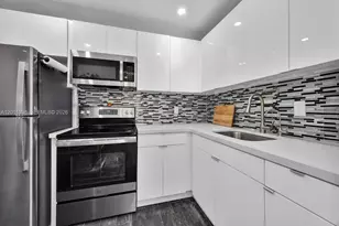 1051 SW 1st St, Miami, FL 33130 - Photo 1