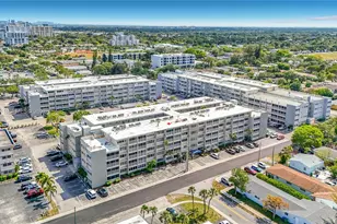 330 SE 2nd St, Hallandale Beach, FL 33009 - Photo 1