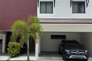 958 NW 10th St, Florida City, FL 33034 - Photo 1