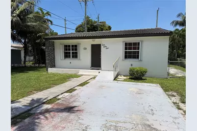 155 Nahkoda Dr, Miami Springs, FL 33166 - Photo 1
