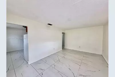 950 NW 109th St #950, Miami, FL 33168 - Photo 1