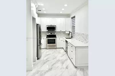721 NW 170th Ter #721, Pembroke Pines, FL 33028 - Photo 1